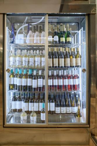 LifeStyle & Arch Taberna BeHer en Pza Ayto. Valencia 16 ·